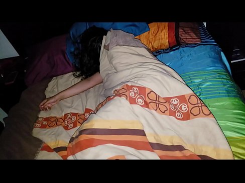 ❤️ Nevlastný syn nadáva svojej mladej nevlastnej matke, zatiaľ čo ona spí. ❌ Super porno na sk.seecamsus.top